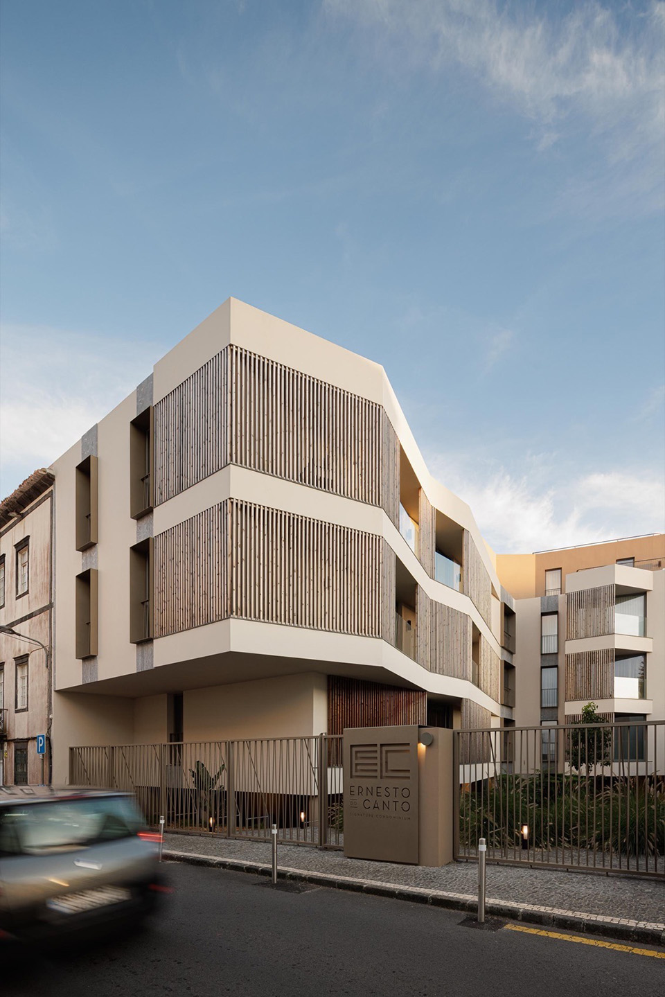 ERNESTO DO CANTO住宅区丨葡萄牙蓬塔德尔加达丨BOX arquitectos-190