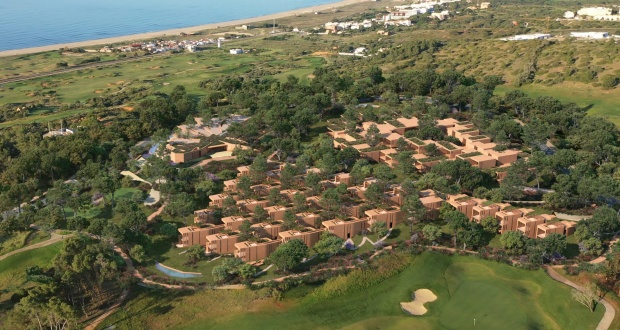 葡萄牙海濱高爾夫度假村別墅Palmares Ocean Living & Golf Resort／RCR Arquitectes | FAM-2