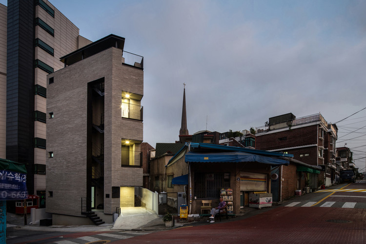 Micro Housing K  Architects H2L-1