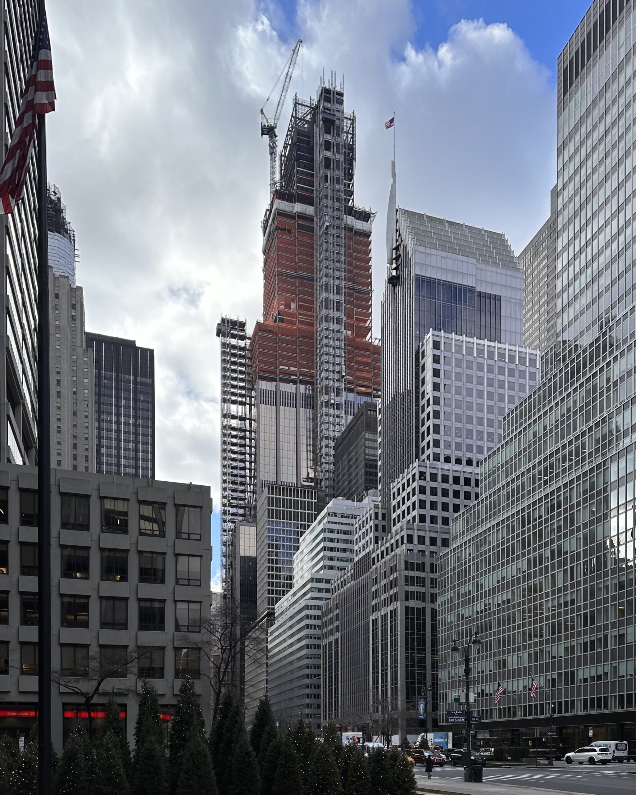 JPMorgan Chase's Supertall Nears its Pinnacle at 270 Park Avenue in Midtown East, Manhattan - New York YIMBY-3