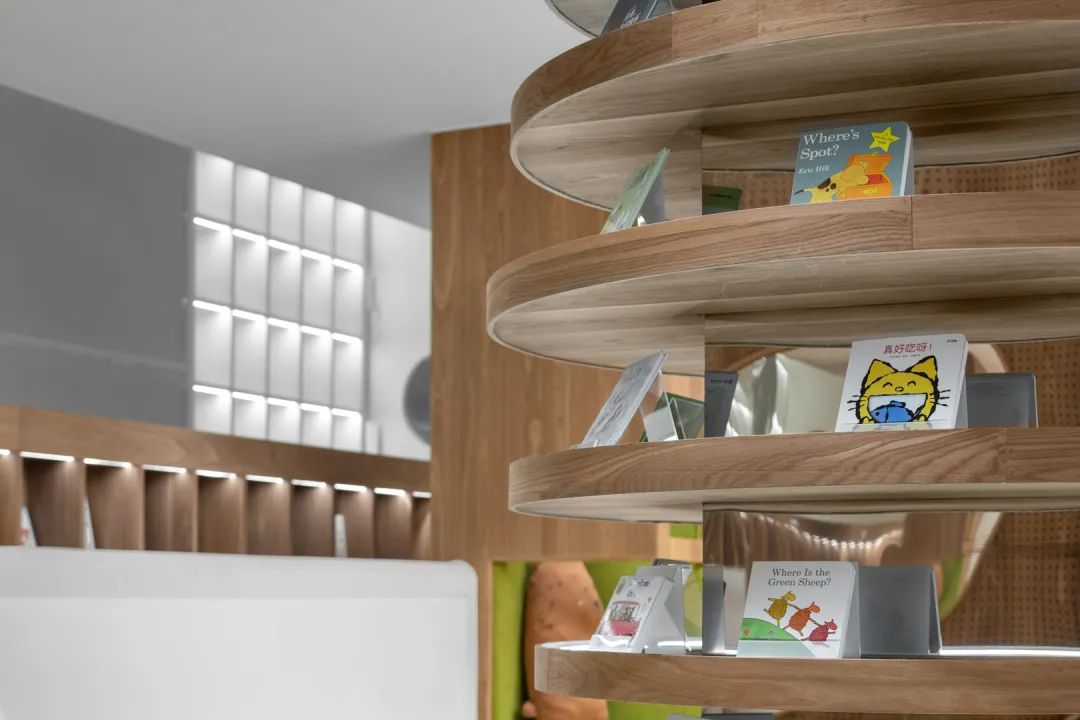 重庆豌豆种子绘本馆——复合审美与实用性的完美结合-29