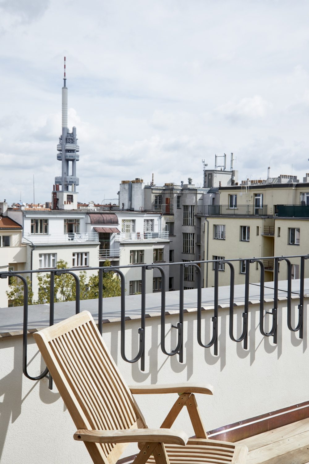 复古与现代交融的捷克公寓设计-32