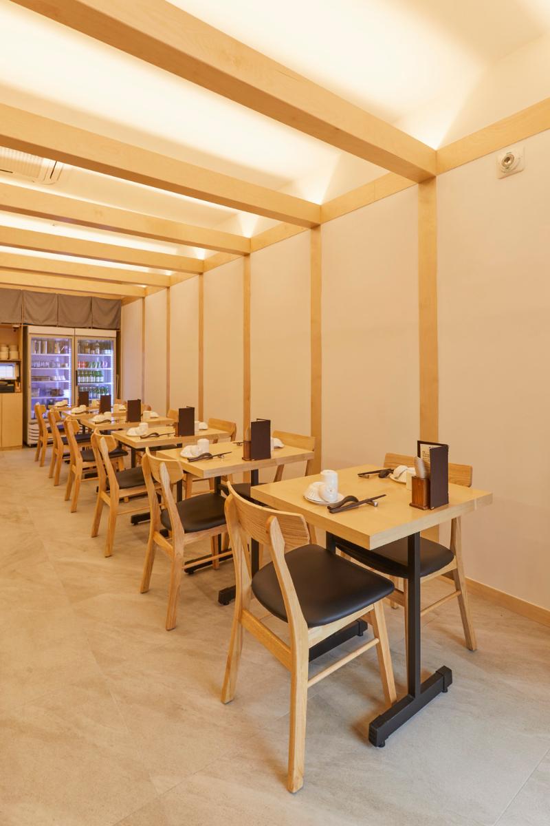 14 平清新日式料理店，小空间大设计-11