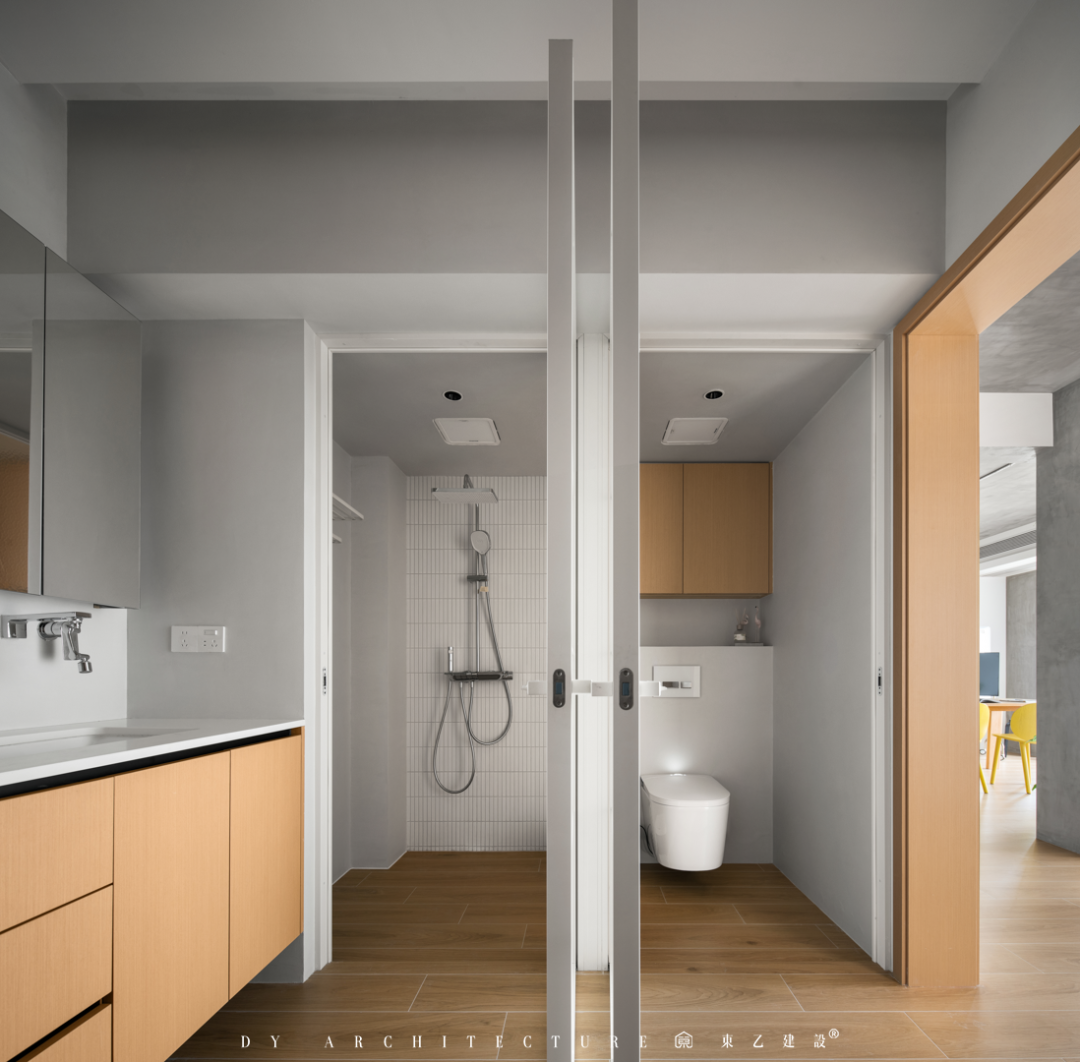 原始粗狂的混凝土裸顶遇上紧凑小三房,这酷酷的松弛感真让人着迷丨中国长沙丨東乙建设-102