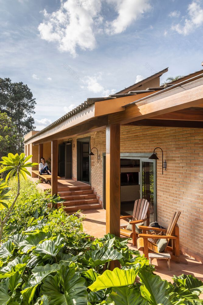 巴西 Ibi House 和谐乡村风格设计-8