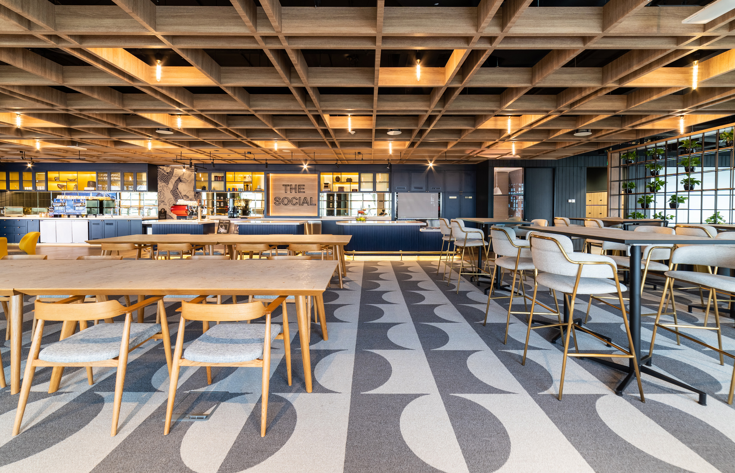 Hilton 办公室设计-38