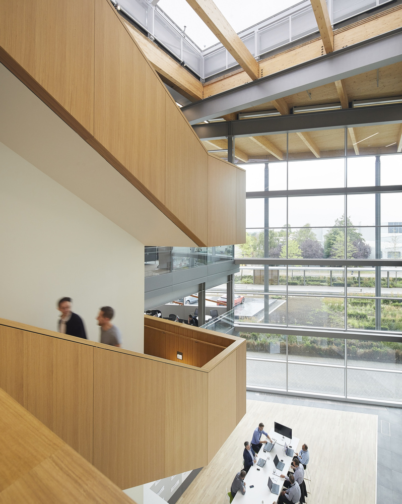 英国先进产品创建中心-48