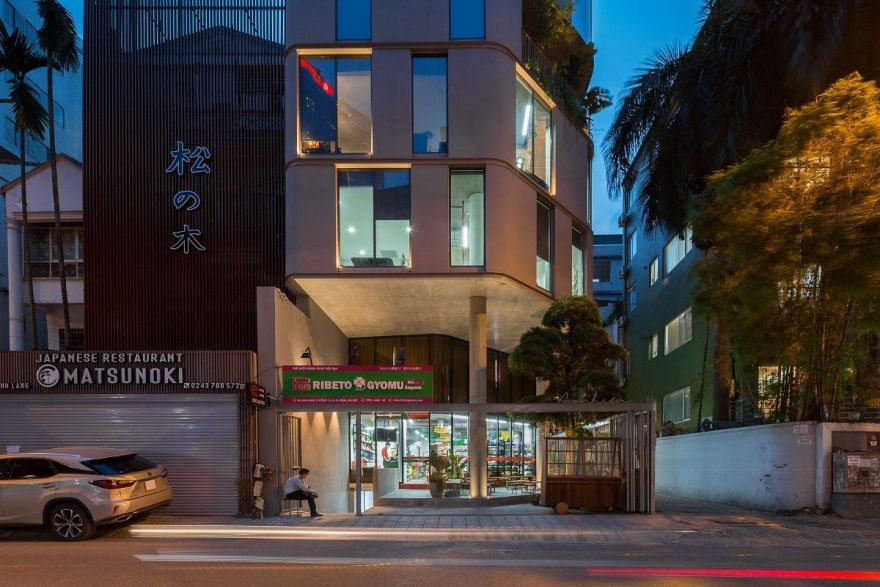 简约宁静的都市绿洲 | AHL Architects 打造 LLO 办公楼-11