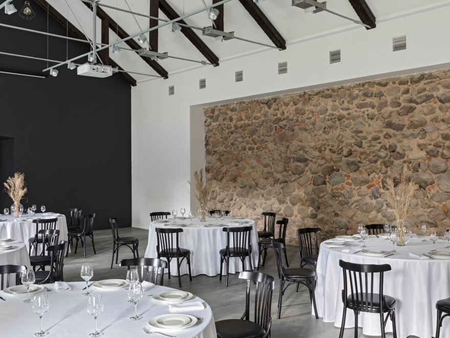 布洛瓦尔2号内饰(由于BROVAR可能是特定品牌、名称等,若有具体背景信息,可能会有更合适译法,这里按常规音译处理) 丨白俄罗斯明斯克丨VAE Studio-8