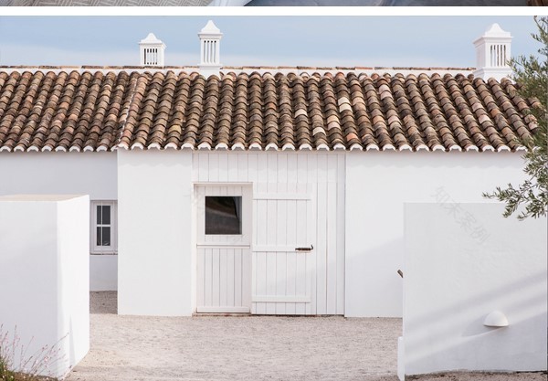 1920年旧农舍改造的葡萄牙南部小旅馆丨Atelier Rua-4