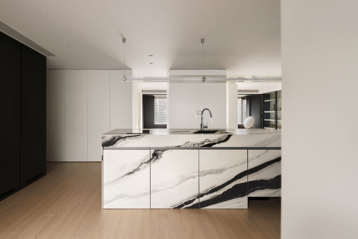 剥离繁杂,黑白描绘生活的纯粹与本真丨赫设计-51