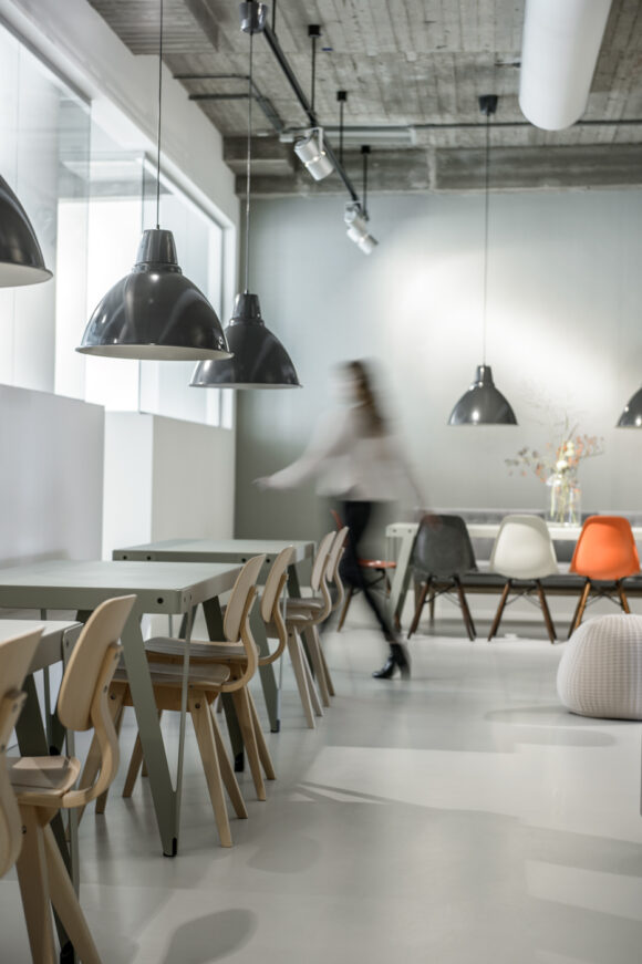 Design Studio Nu办公空间拆除与设计项目丨Tessa Weerdenburg,Nathalie Fransen-16