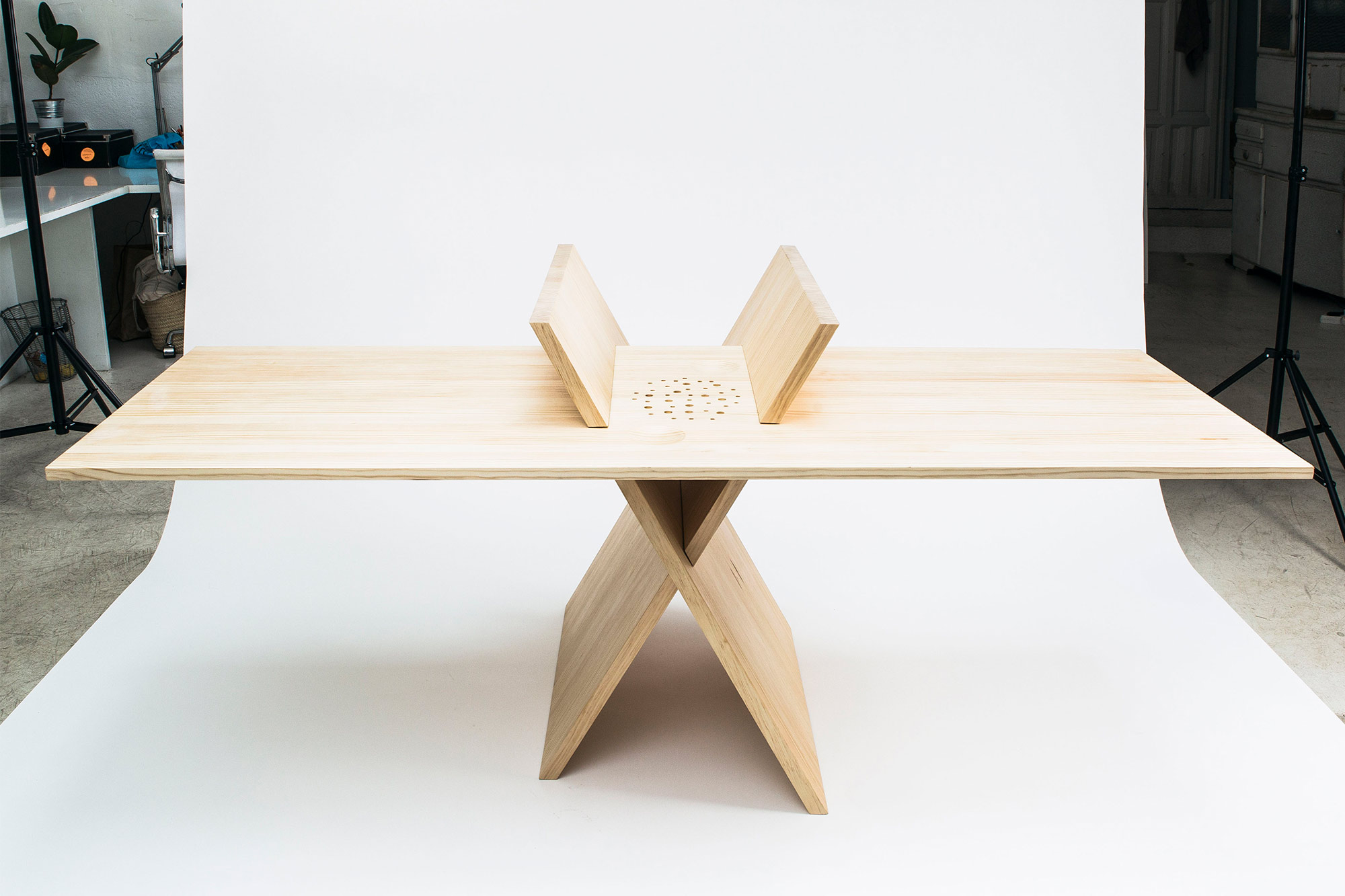 由于不清楚 Xtable 在特定语境中的准确含义，仅从字面难以进行准确唯一翻译，这里可暂保留 Xtable 不做翻译若 X 有特定指代或 Xtable 是特定领域术语，请提供更多背景信息 丨Mayice Studio-13