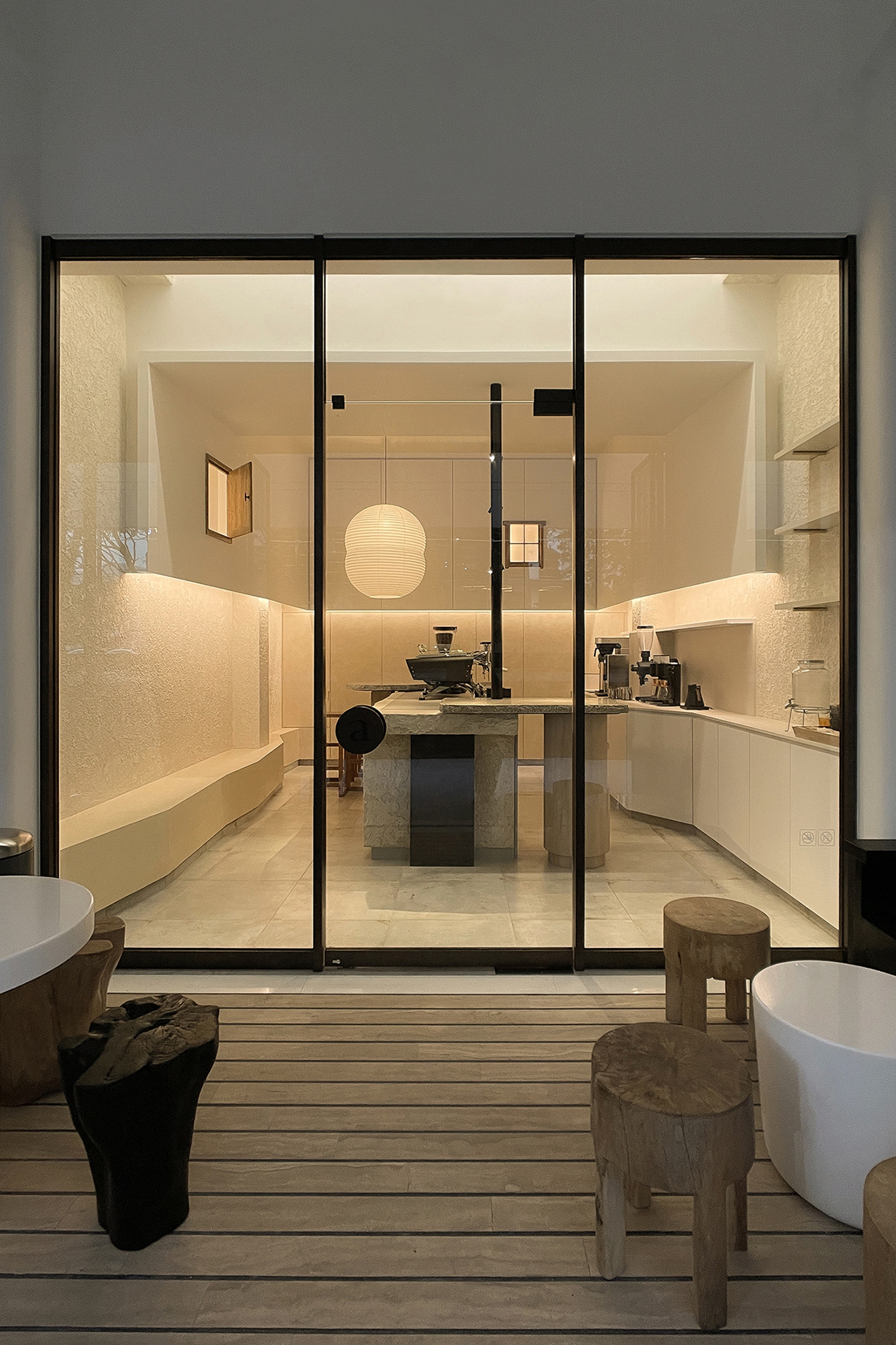 ANAGRAM 咖啡店 · Tristan & Ju-2