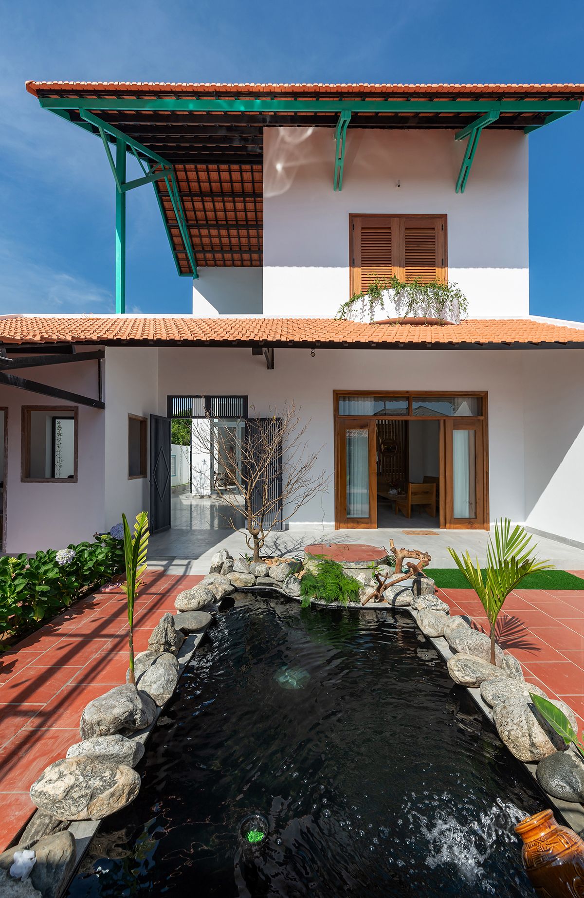 越南 Song Hinh 住宅 | 融合室外景观与室内设计的现代家庭住宅-13