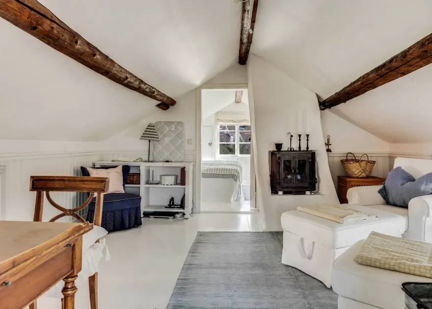 "瑞典 Mollösund 小镇,57m2 红色小木屋的温馨魅力"-10