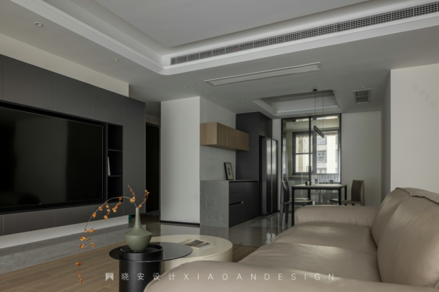 极简原木邂逅黑白灰,打造 125㎡艺术私宅丨晓安设计-15
