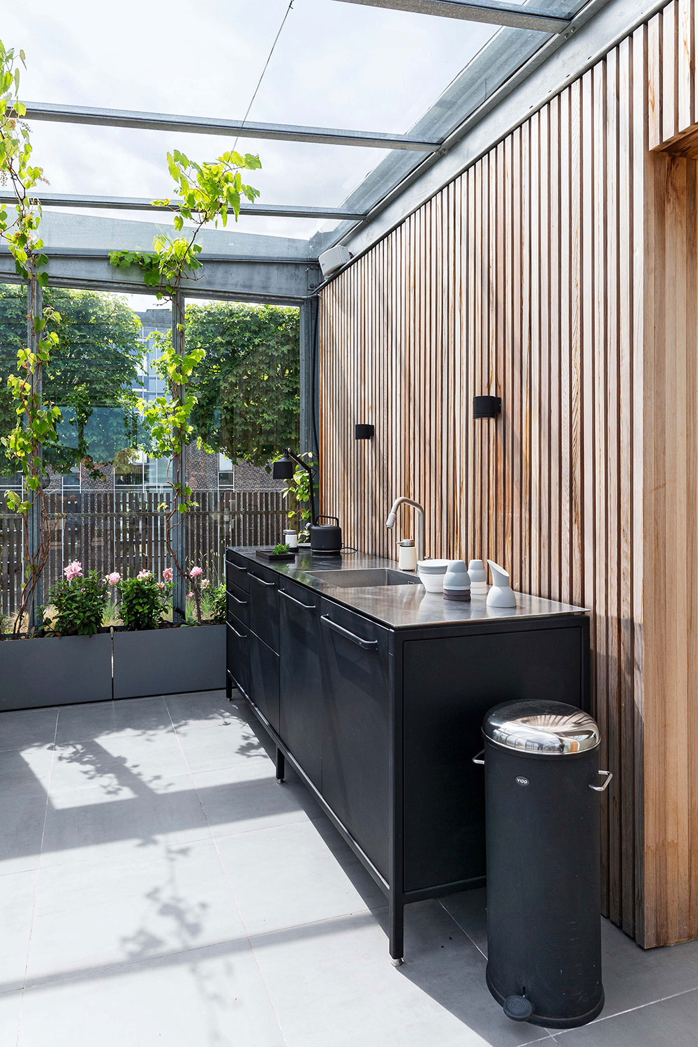 大城市中心的私人花园-16