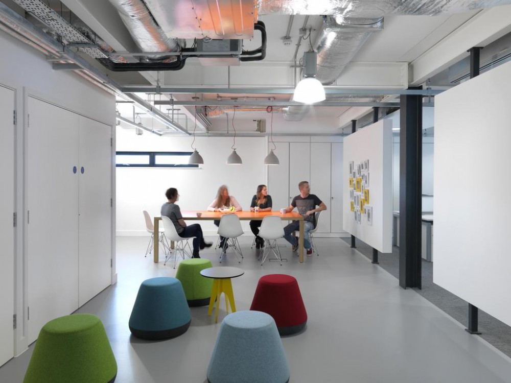 伦敦 View London 总部工作室丨英国丨Guy Hollaway 建筑事务所-7