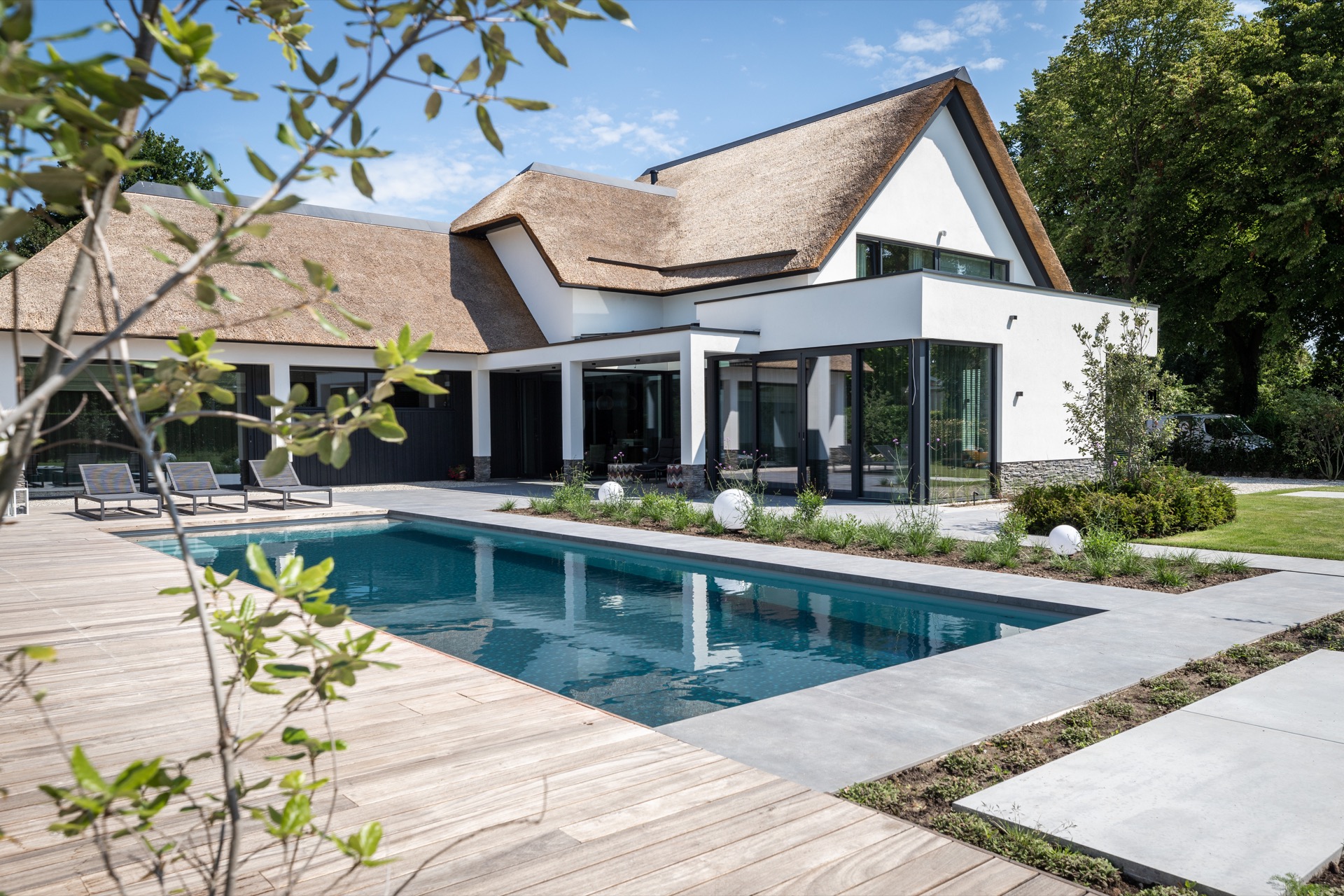 Interior with cozy feel-14