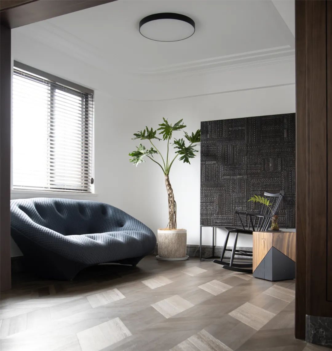 无风格设计,打造自由职业者的理想复式空间-63