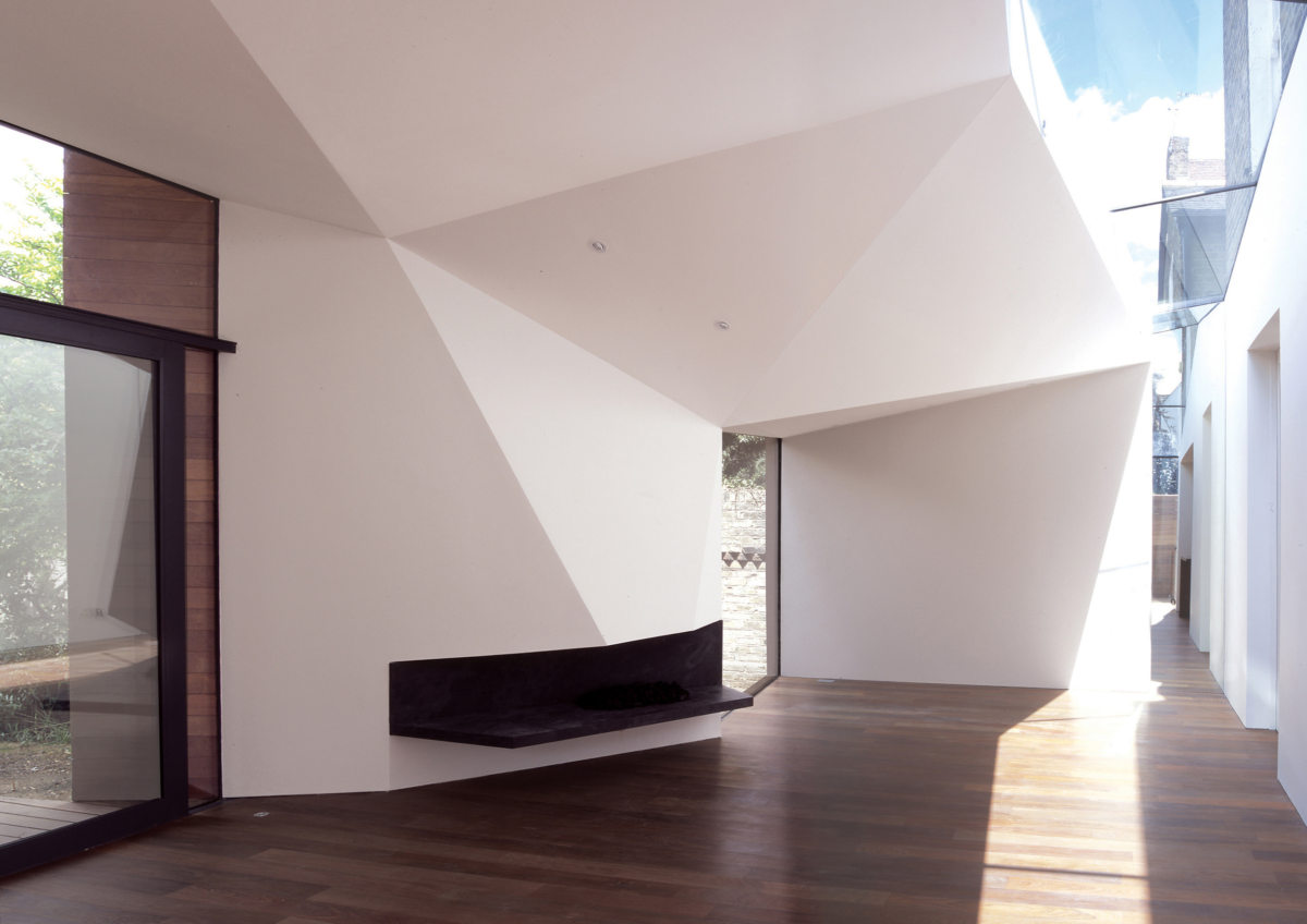 包裹屋；环绕住宅（注：Wrap House可能是有特定所指的，如一座极具特色设计、建筑外观有环绕形态的住宅，若没有更多背景信息，这两种常见理解供参考，这里按要求给出环绕住宅作为单一翻译结果）

最终翻译：环绕住宅 丨英国伦敦丨Alison Brooks Architects-47