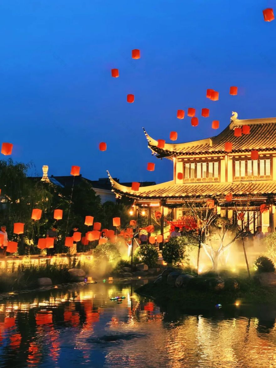 国庆去哪儿|上海光影节入驻新场古镇-27