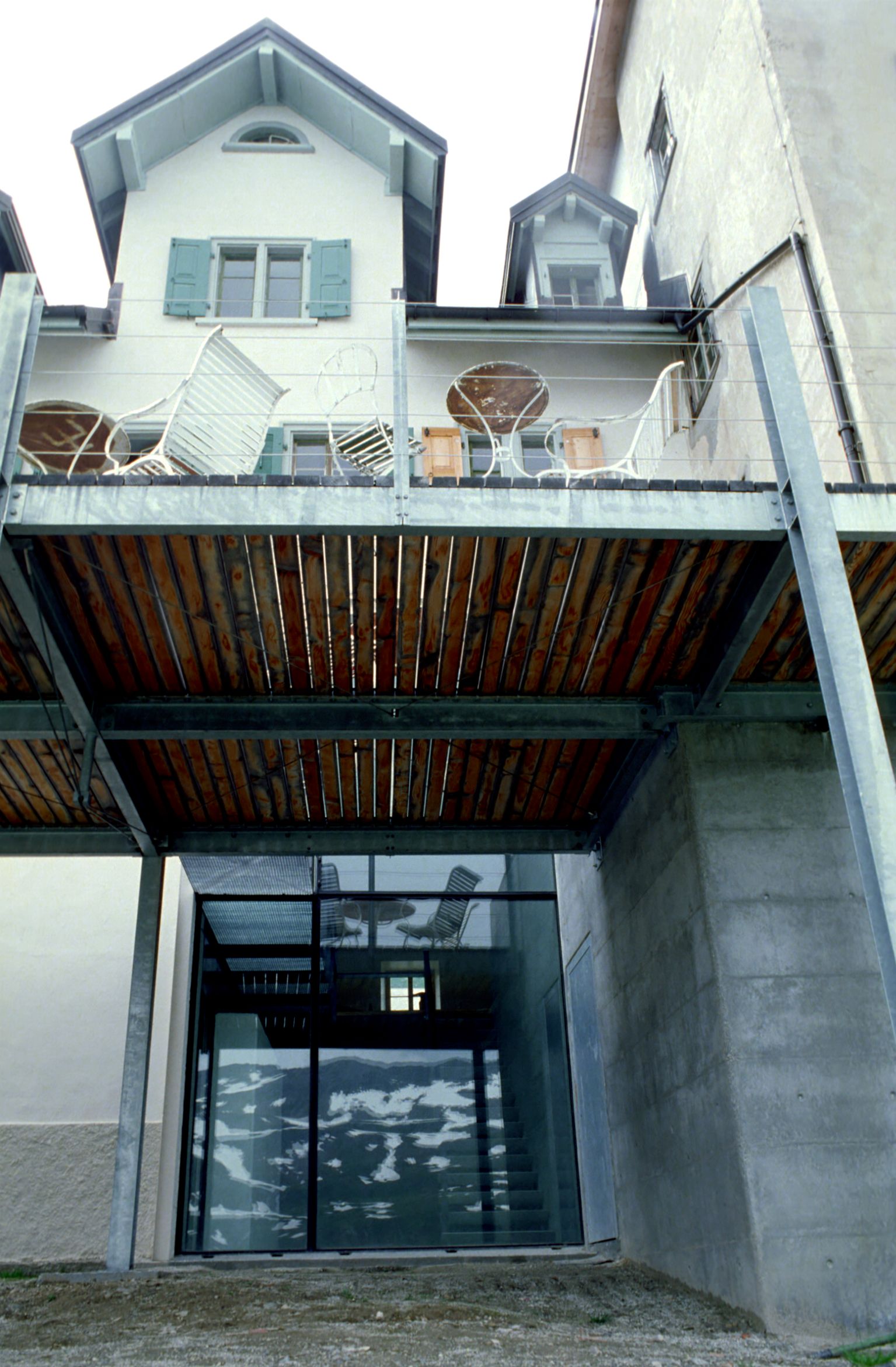 瑞士 Furka Blick 酒店 | 百年历史与现代设计的完美融合-11