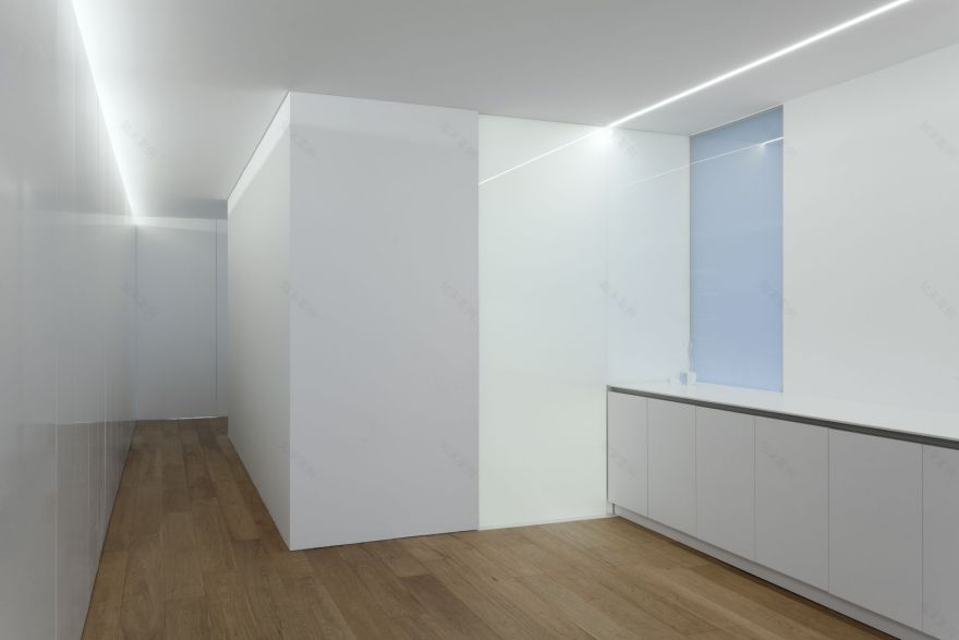 白漆润色,空间焕新——瓦伦西亚公寓设计-43