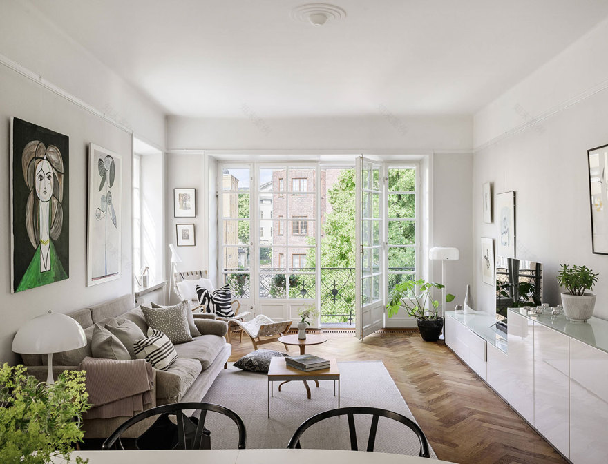 斯德哥尔摩独特公寓,法式落地窗设计惊艳-1