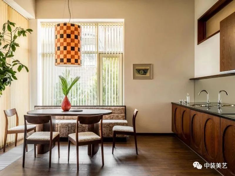 Top Color/焕发复古光彩-用对色穿越就是小Case-46