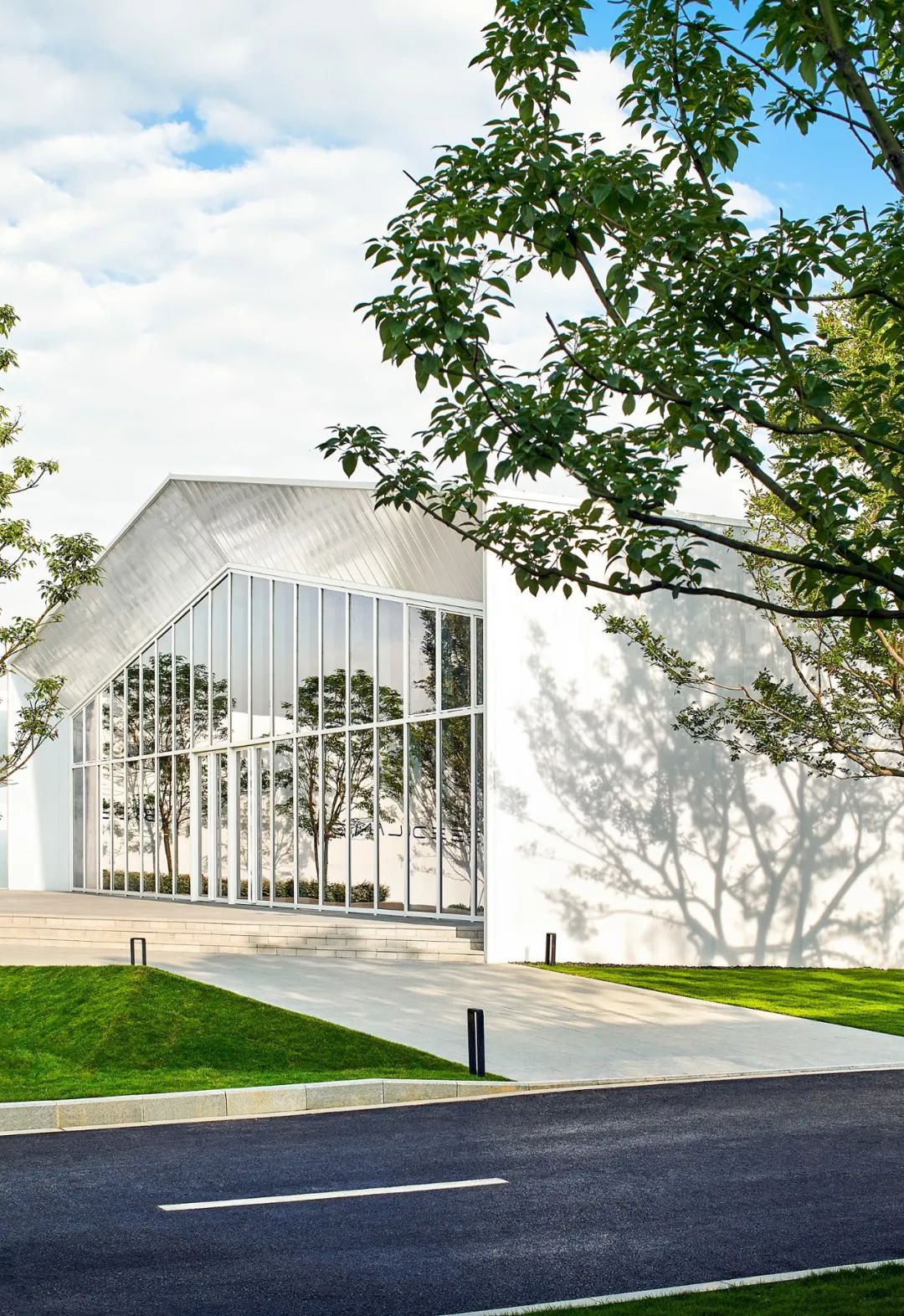 实地清远蔷薇熙岸销售中心丨中国清远丨新加坡FORMWERKZ-1