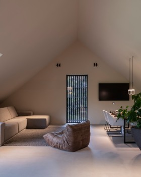 黑谷仓工作室丨荷兰丨Studio REDD,studio] [space architen