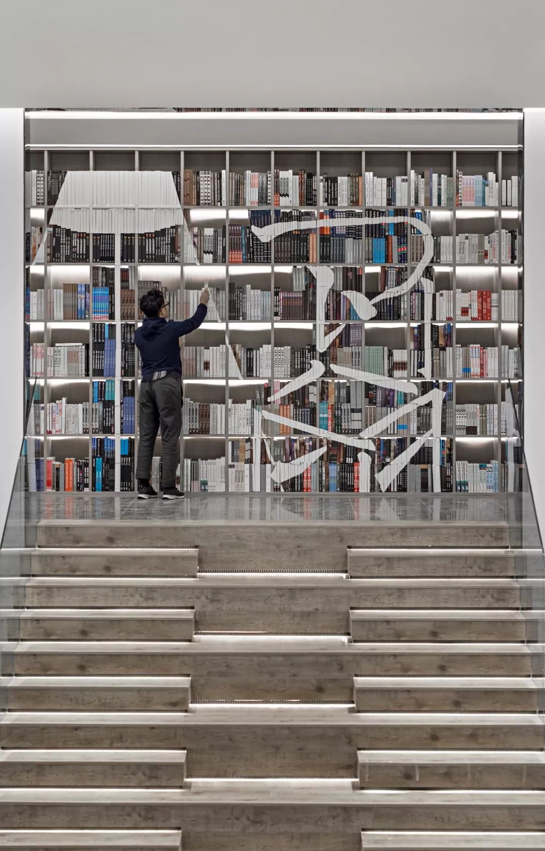 静谧高级灰 | 长沙卓越青竹湖售楼处设计鉴赏-49