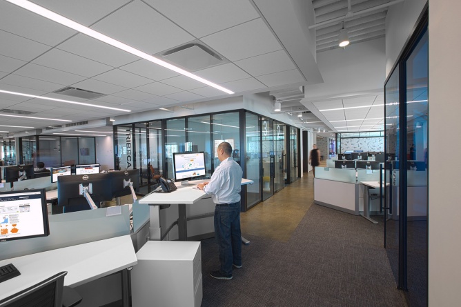 美国纽约的金融公司Bankrate办公空间设计｜库客设计-4