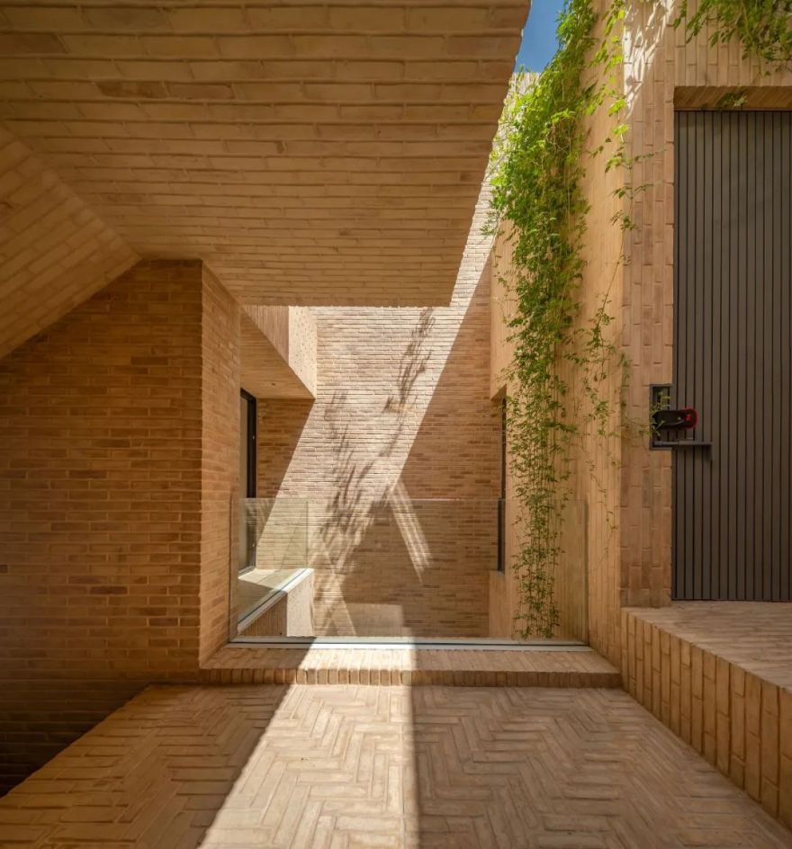 10 号房子丨伊朗丨USE Studio-15