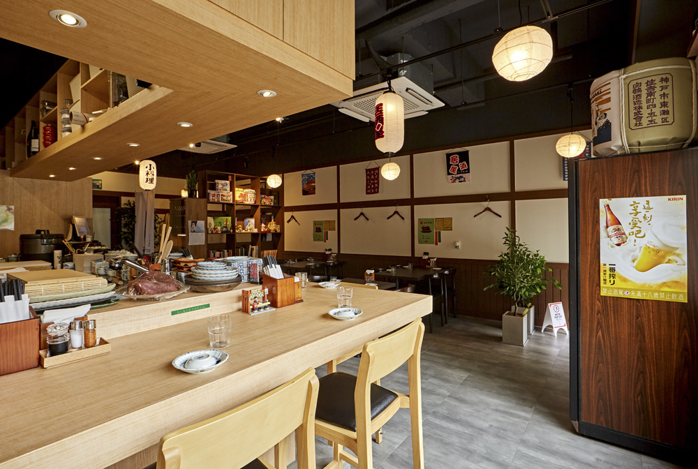 白色与木质，打造 19 平米极简主义室内空间-6