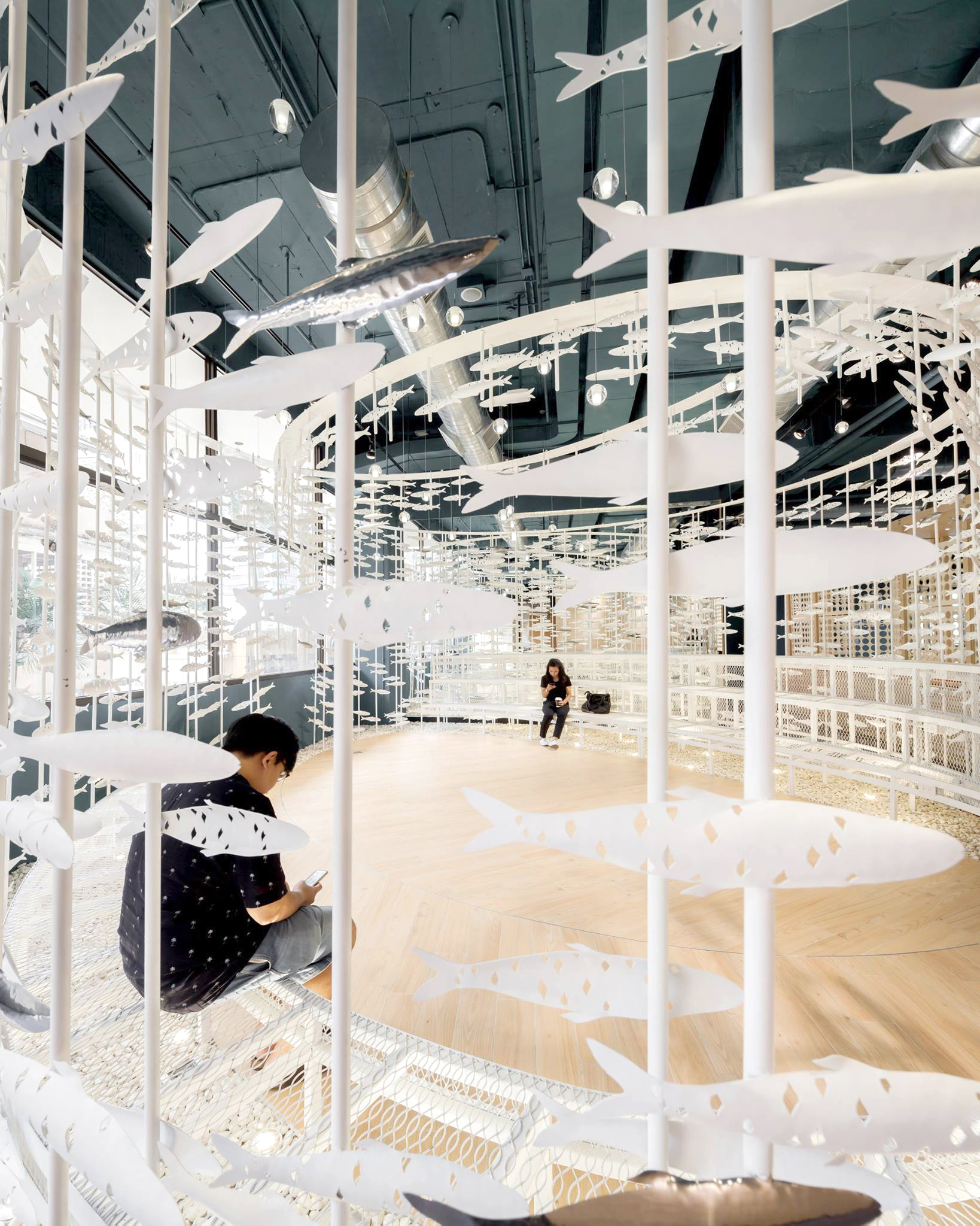 创意漩涡—— Context 工作室的鱼群灵感之作-17