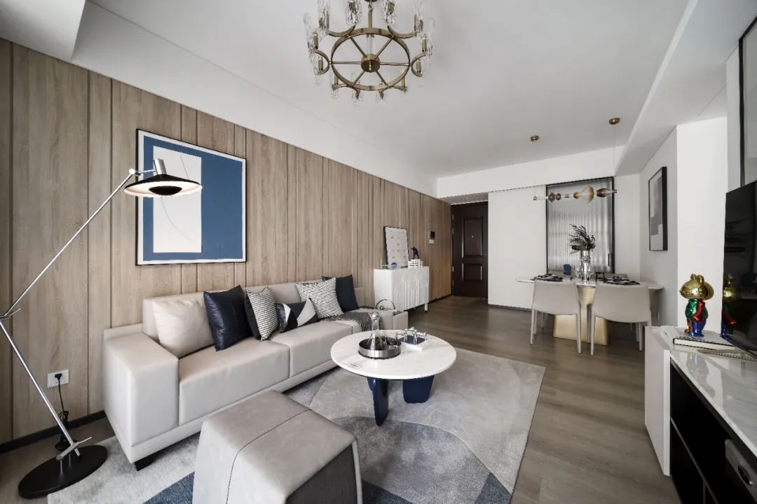 深圳碧桂园观麓花园 | 89㎡现代潮居,星际熊点缀克莱因蓝空间-20