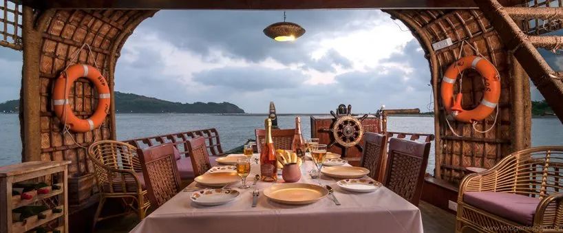 印度查波拉河上的船屋设计，自然元素与创意的完美结合-19