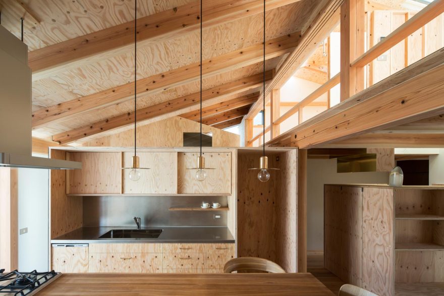 日托明里打造木栅栏住宅,尽显光影魅力-8