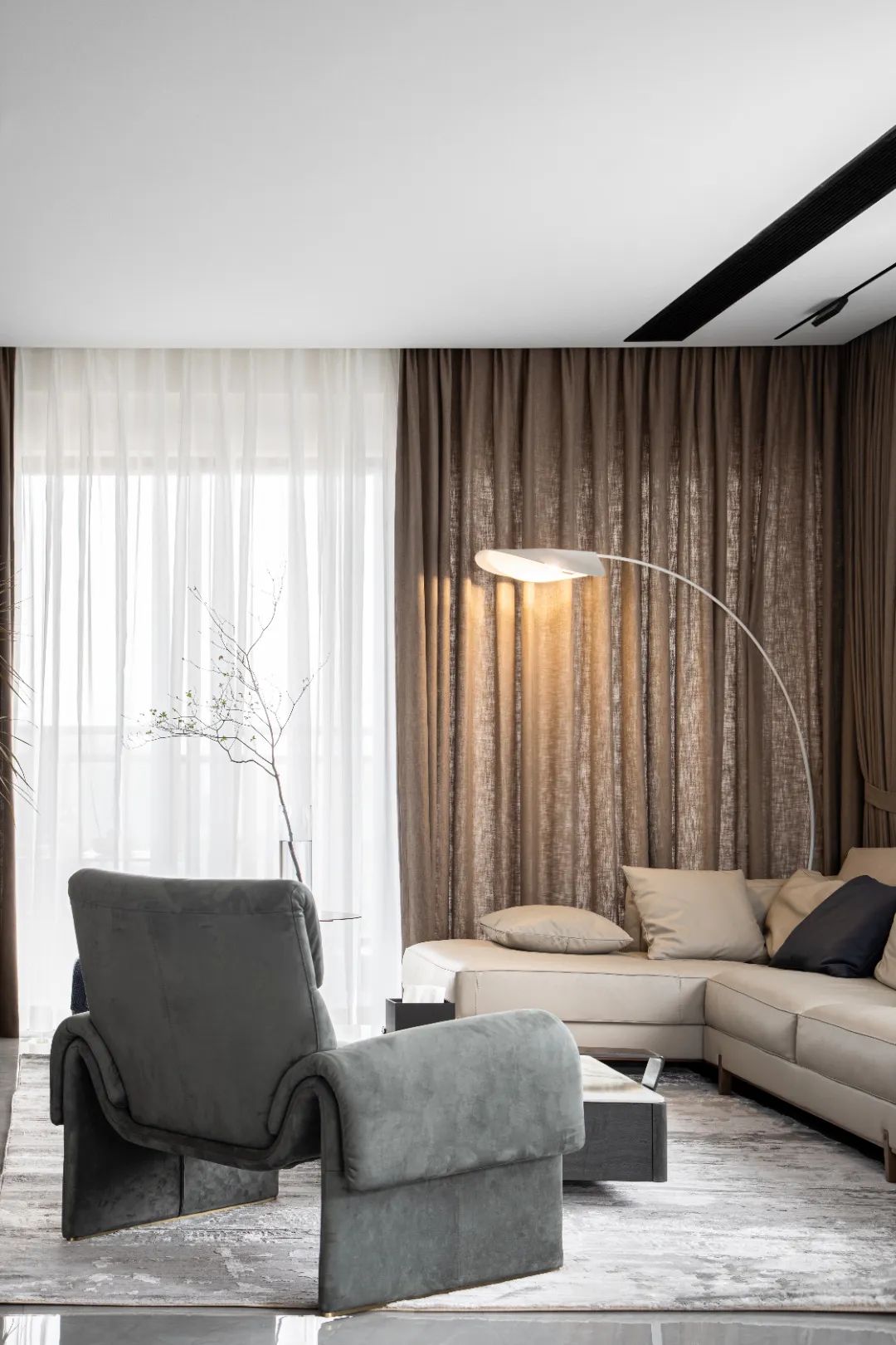 东莞万科皇马郦宫简约大平层设计丨中国东莞丨DP设计-0