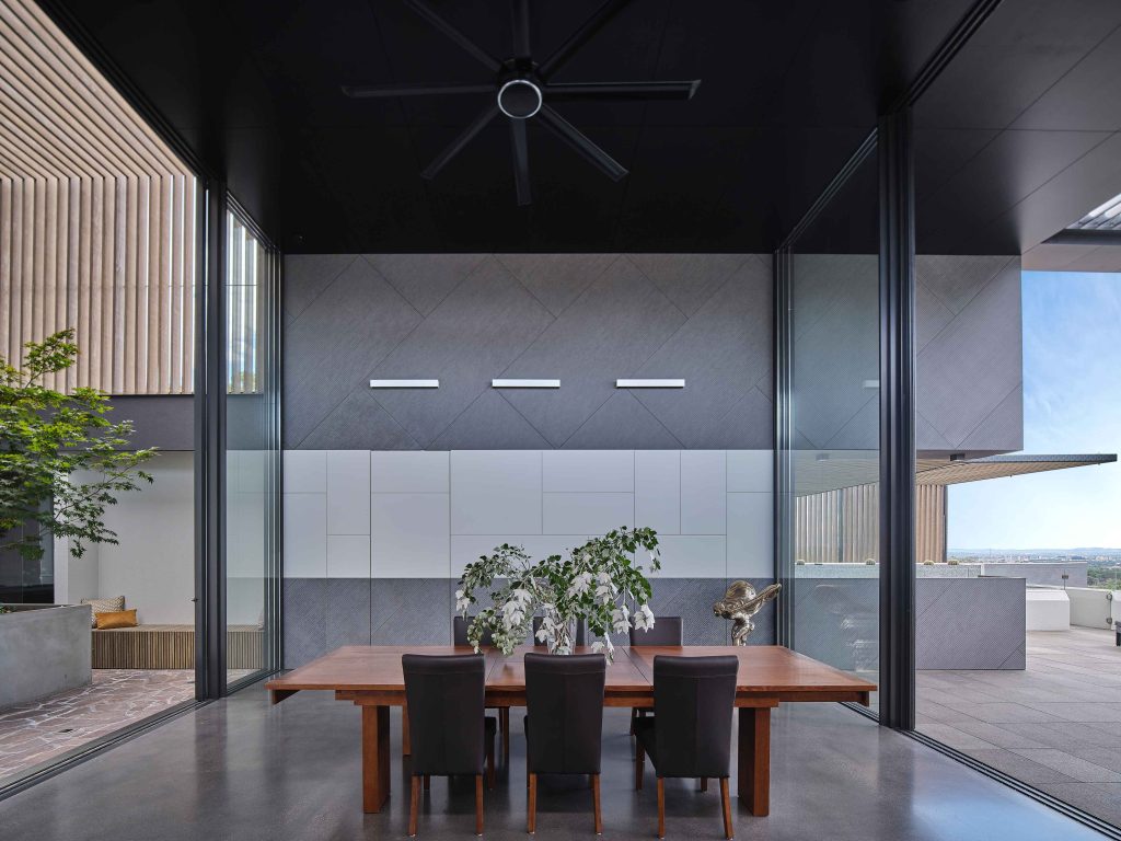 鸟巢；巢穴（具体需结合语境确定，如果the Nest特指北京的鸟巢体育场，就翻译为鸟巢 ） 丨DNA Architects-17