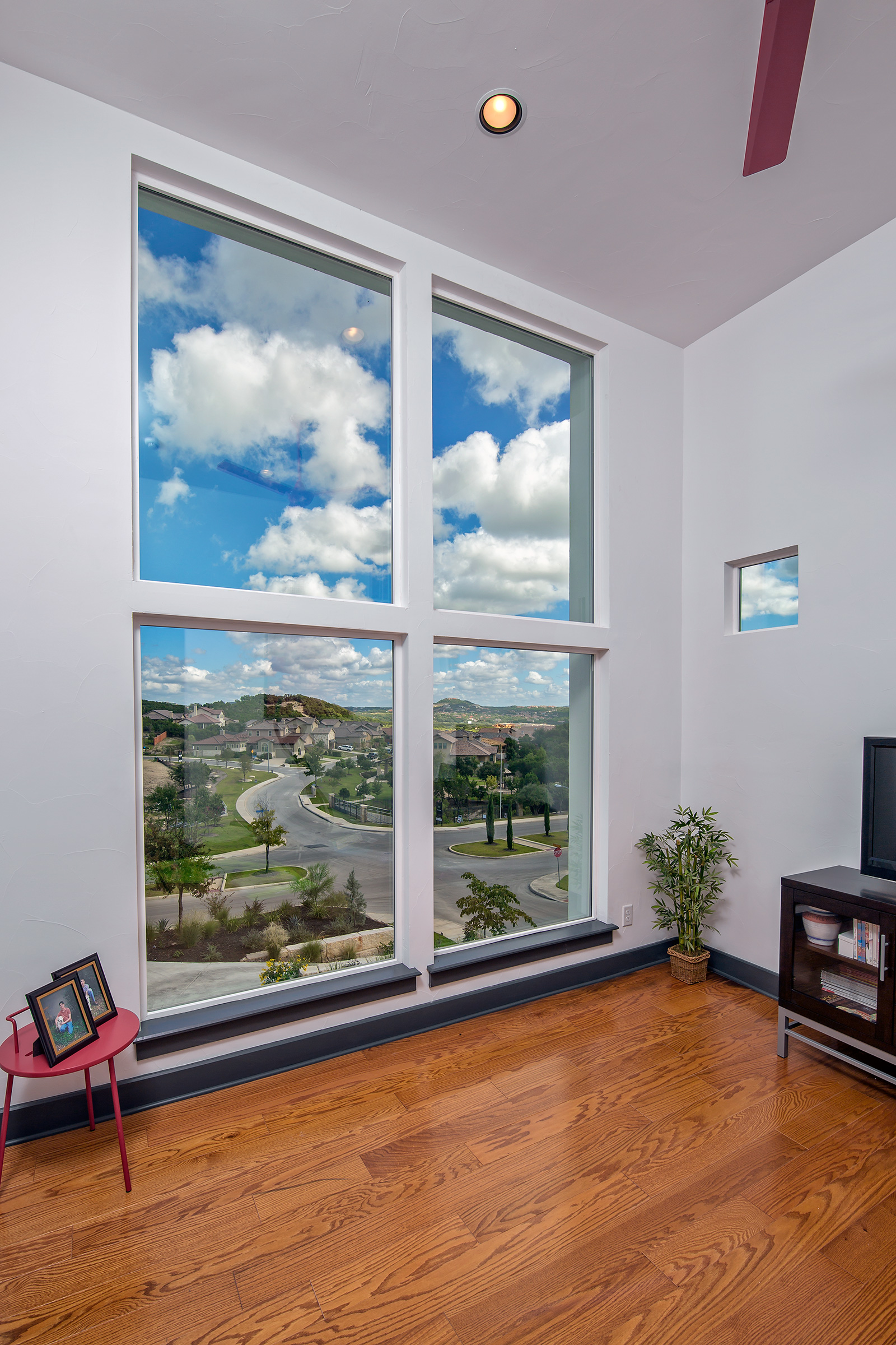 现代极简主义住宅的德克萨斯之韵-17