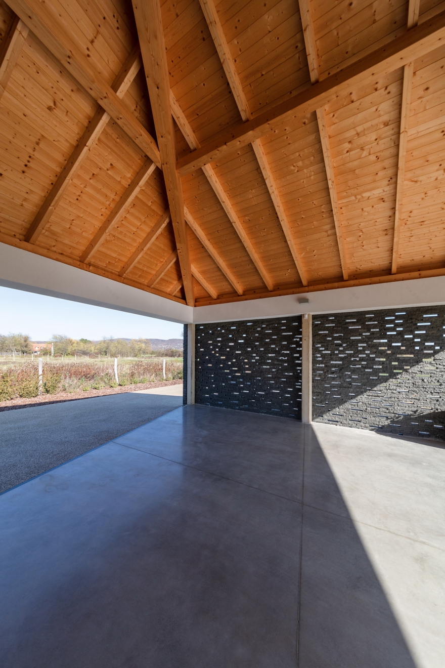 酿酒师之家丨匈牙利丨SAGRA Architects-18