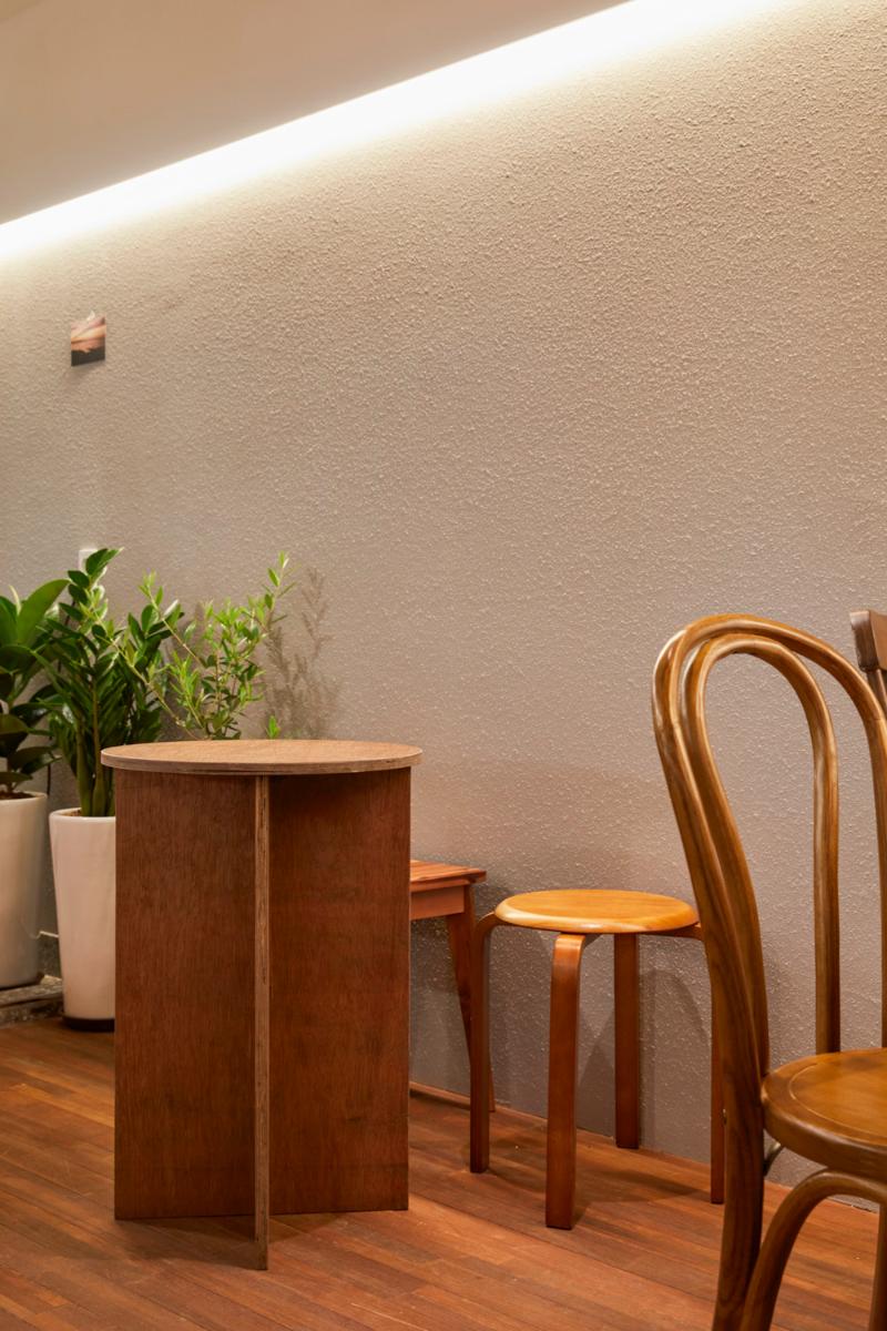 温馨八坪咖啡厅，外观吸睛设计-8