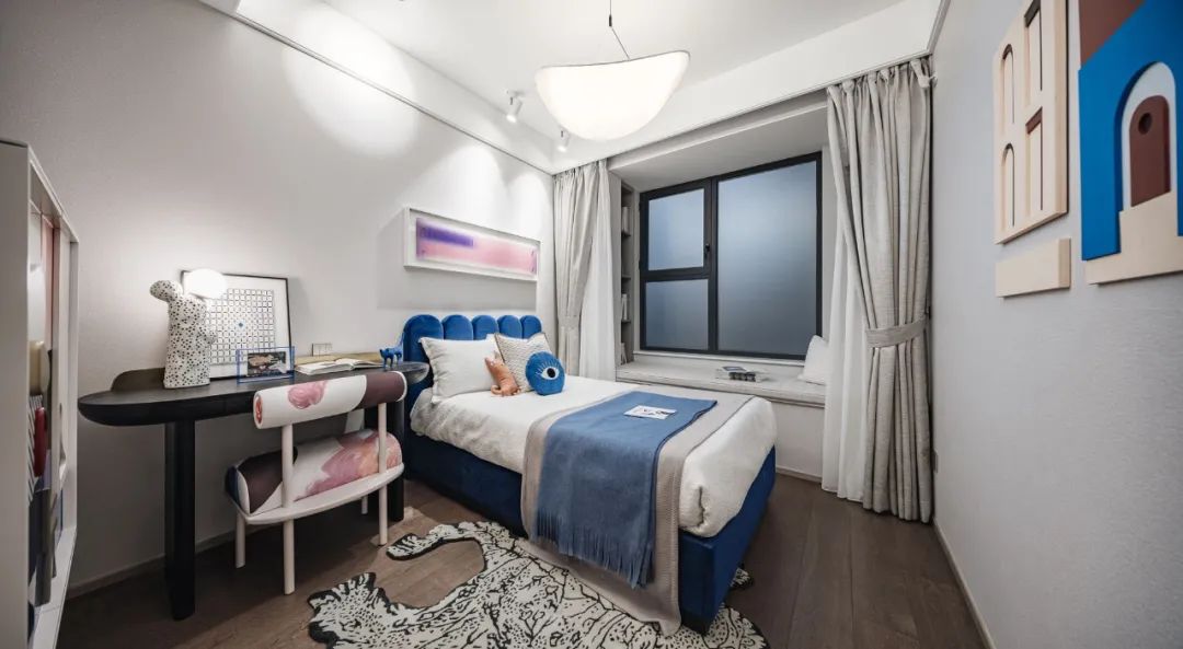 融创设计之声丨飘窗里光影舞蹈 摇曳上海的优雅生活-14