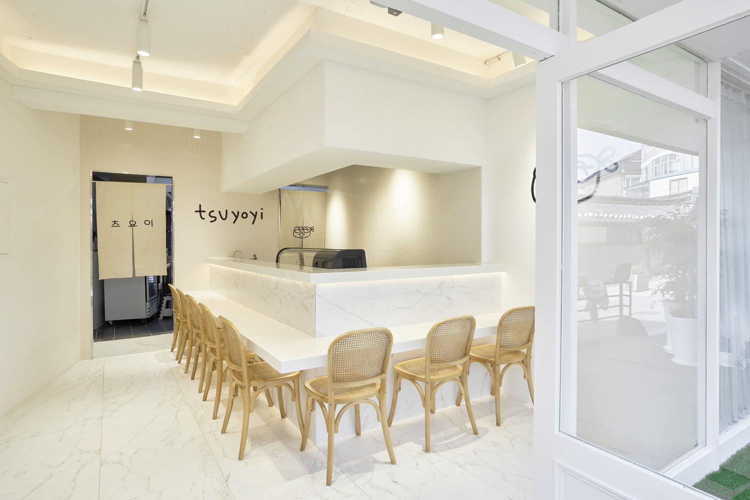 十平米日式餐厅，打造轻松休闲空间-3