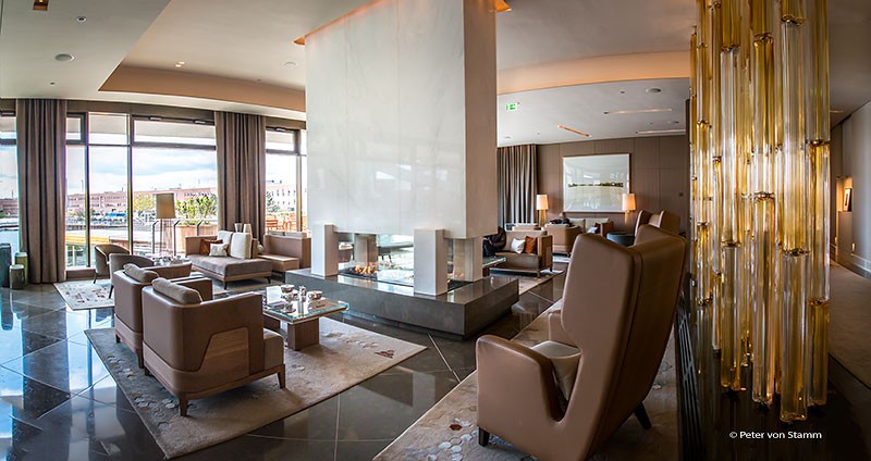 沃尔夫斯堡丽思卡尔顿酒店独特照明及室内设计丨德国-4