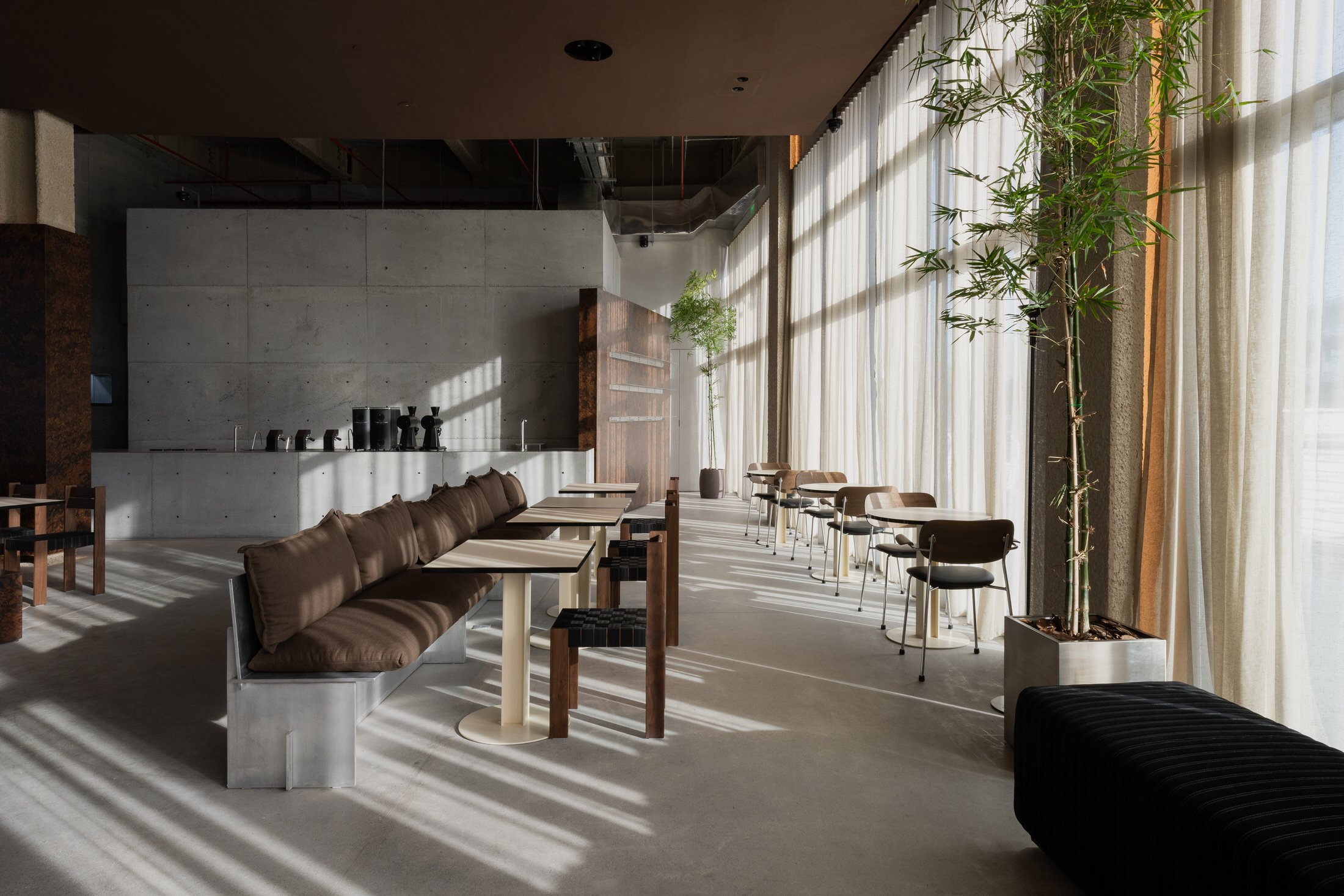 御宅族艾尔卡纳丨阿联酋阿布扎比丨shell+core-2